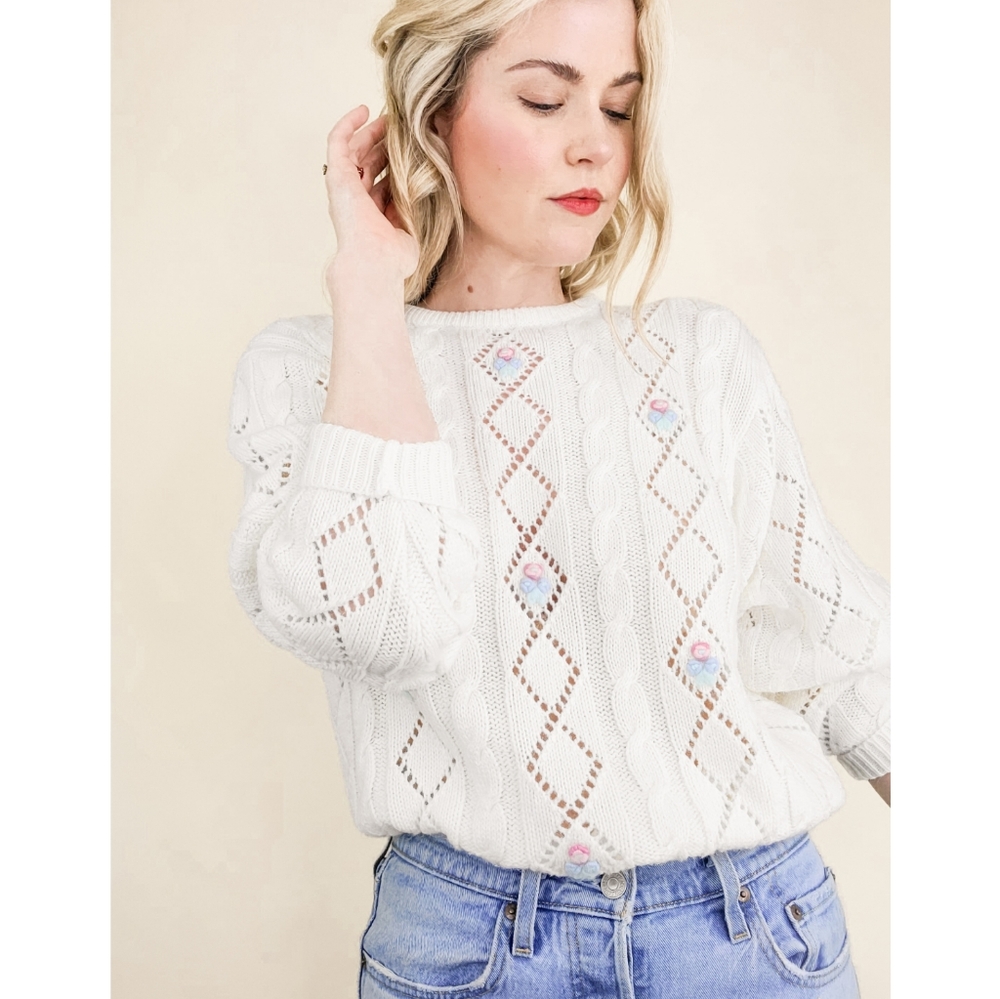80s Ivory Floral Embroidered Pointelle VTG Sweater - Picture 3 of 16